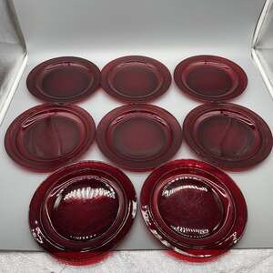 Arcoroc France Classic Ruby Red - Set of 6 Dinner Plates- 9.5" -